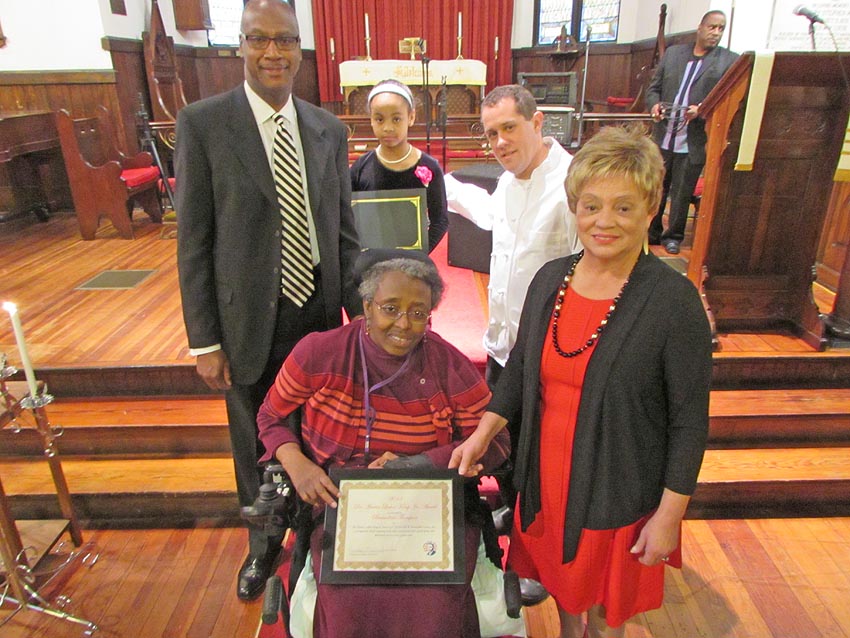 Mlk-candelight-service 1365