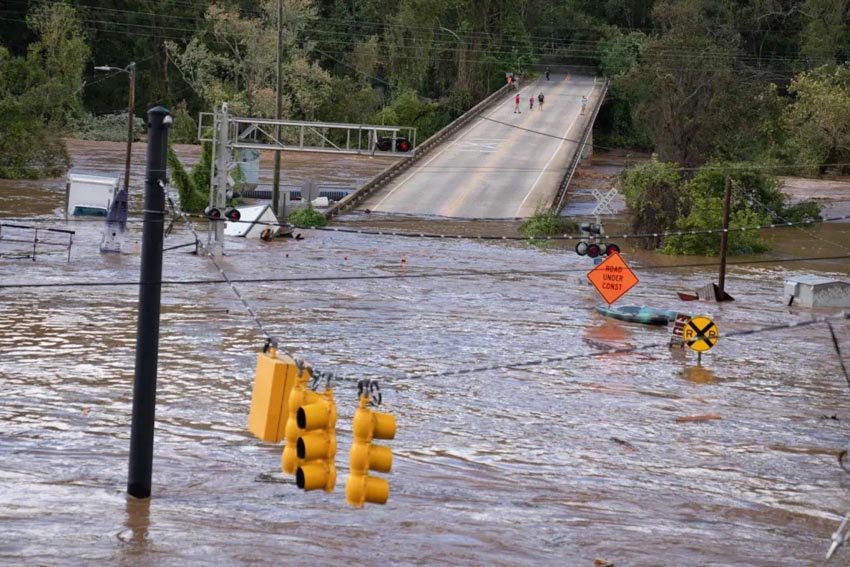 Pearson-bridge-helene Flood-12