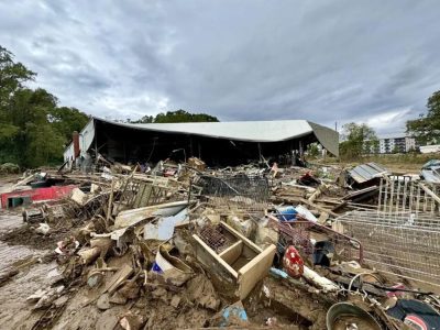 Antique-tobacco-barn-img 6655