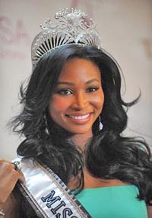 Crowned Nana Meriwether