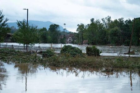 Swannanoa-river-flooded-meadow-road