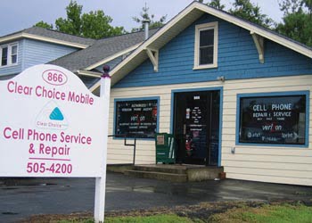 Cell Phone Service and Repair Center Reaches Black and Hispanic Communities