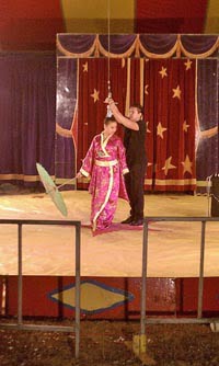 lewis_clark_circus_eliz_ayala_hair_hang