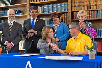 Chief Hicks-Chancellor Grant UNCA Ceremony
