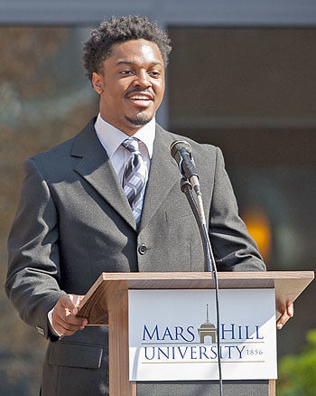 mhu-carl-mattox-panthers-scholarship-recipient