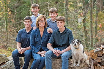 Mayor Esther Manheimer photo