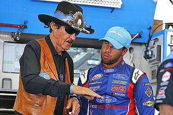 NASCAR_richard-petty-darrell-wallace-jr