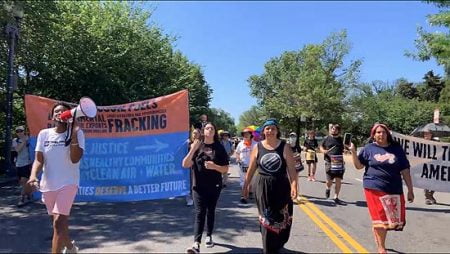 fossil fuel protest550