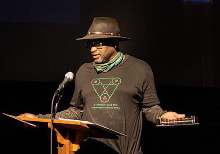 DeWayne Barton accepting the John Cram Arts Leadership Award.