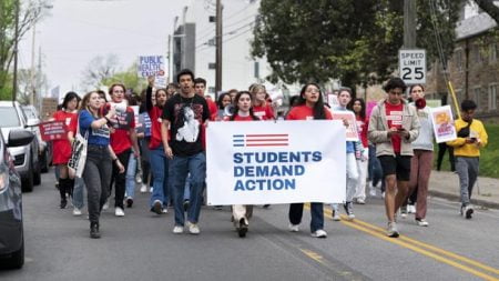 Students_Walk-Out_Nashville610