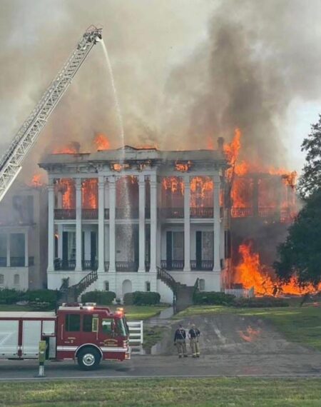 nottoway plantation fire vert 550