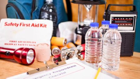 hurricane safety preparedness kit 1024