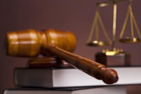 gavel_scales