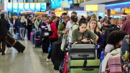 airport security delays
