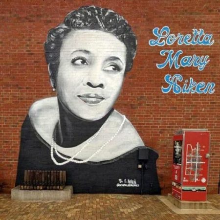 Moms-Mabley mural straight