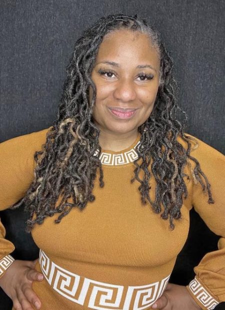 Aisha Adams is a writer, influencer, and facilitator. 