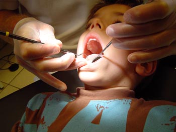 dentist_43331322.jpg