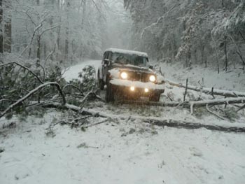 jeep_in_snow.jpg