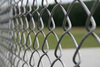 chain_link_fence.jpg